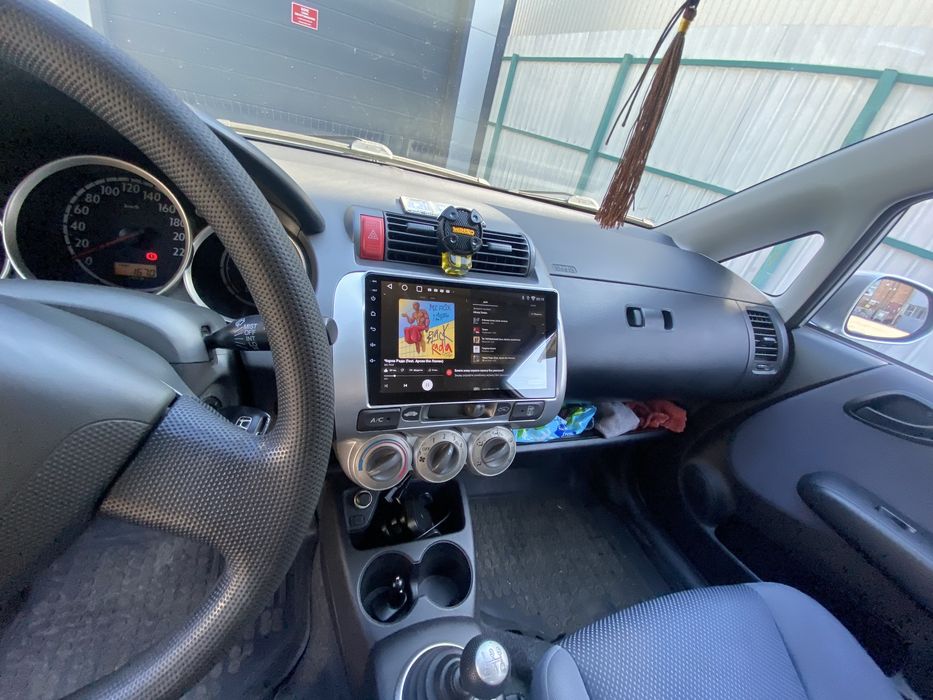 Хонда джаз 1.25 ..