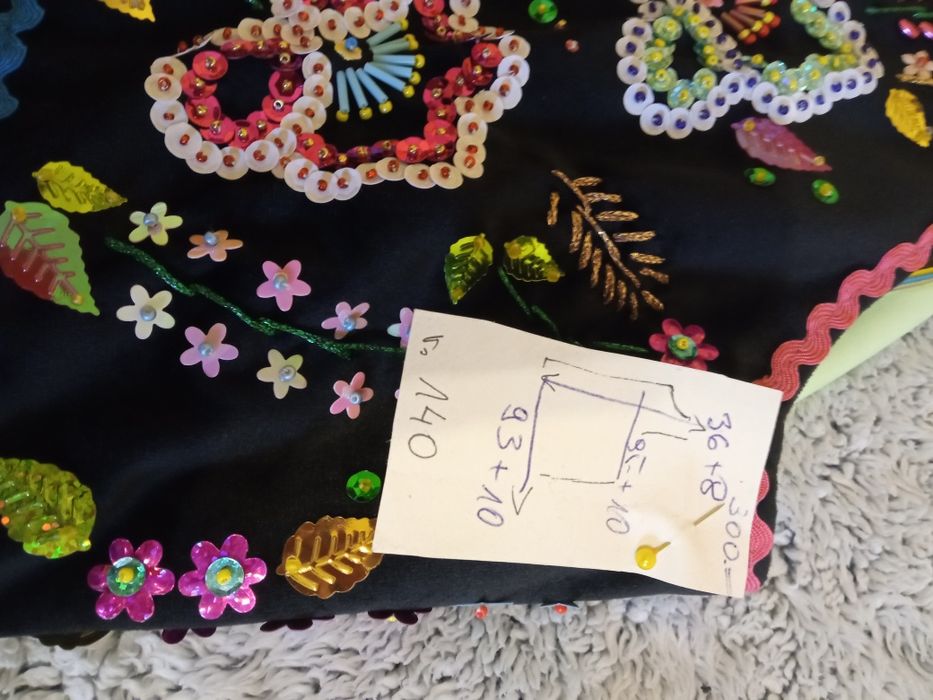 Gorset do stroju r. 140