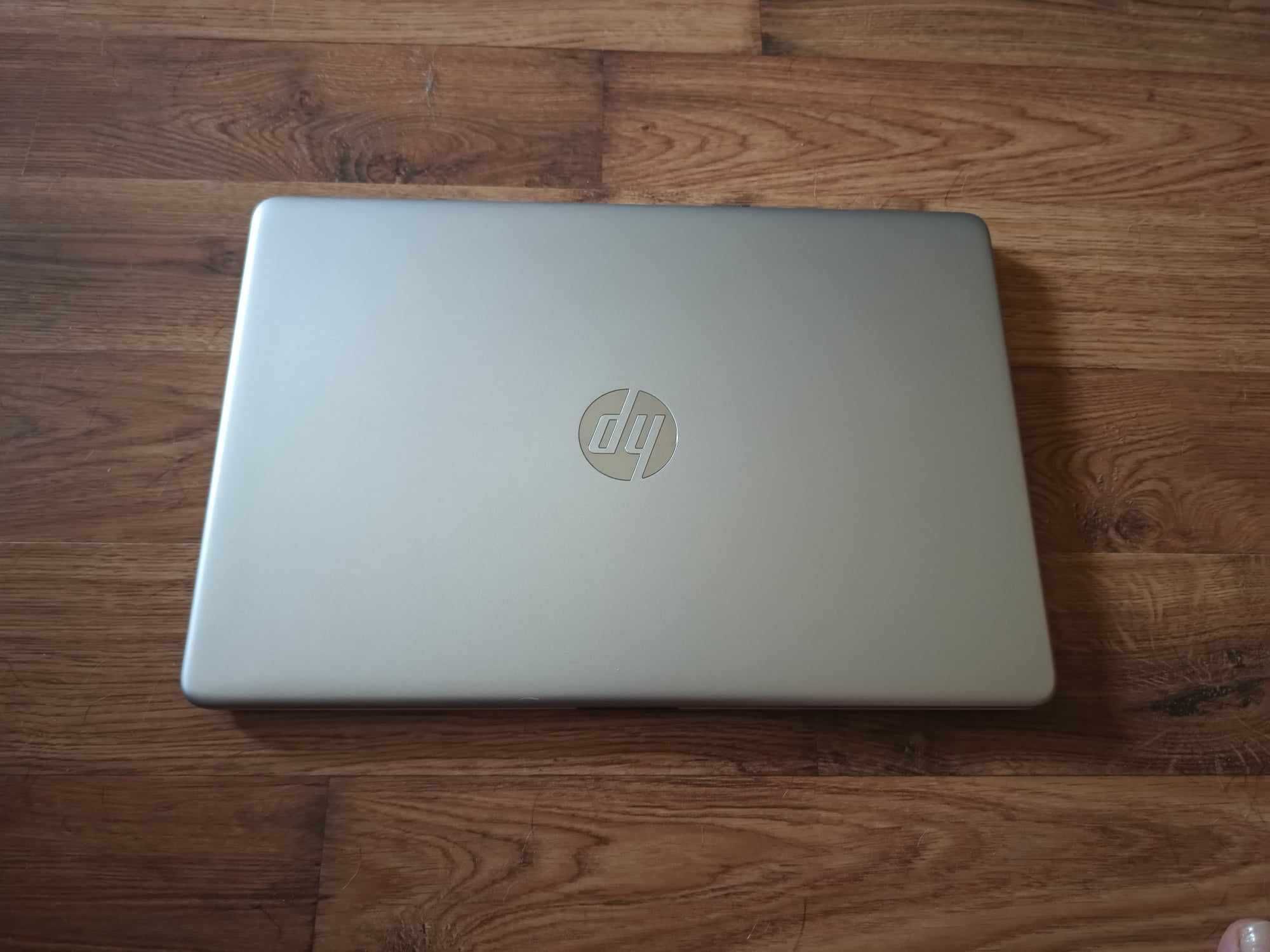 HP Laptop 15s-eq1124nw