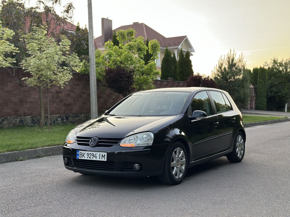 Volkswagen Golf 5 V 1.4MPI