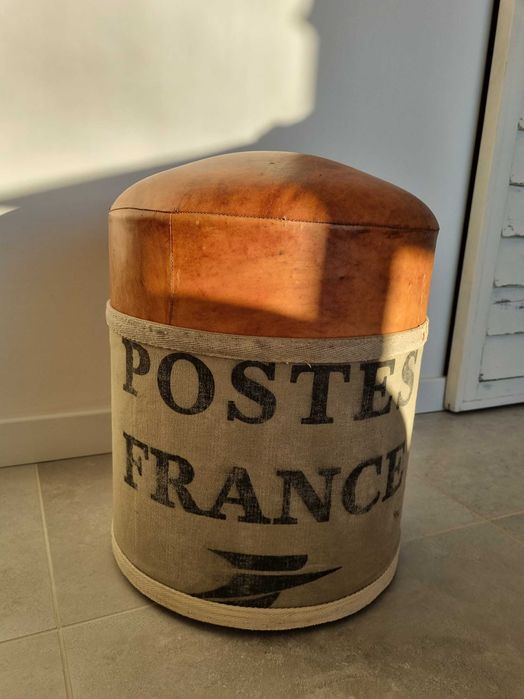 puf ze skóry J-line