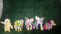 Zestaw 4+2 nowych figurek My little pony Cadence,Celestia i 2 zolte