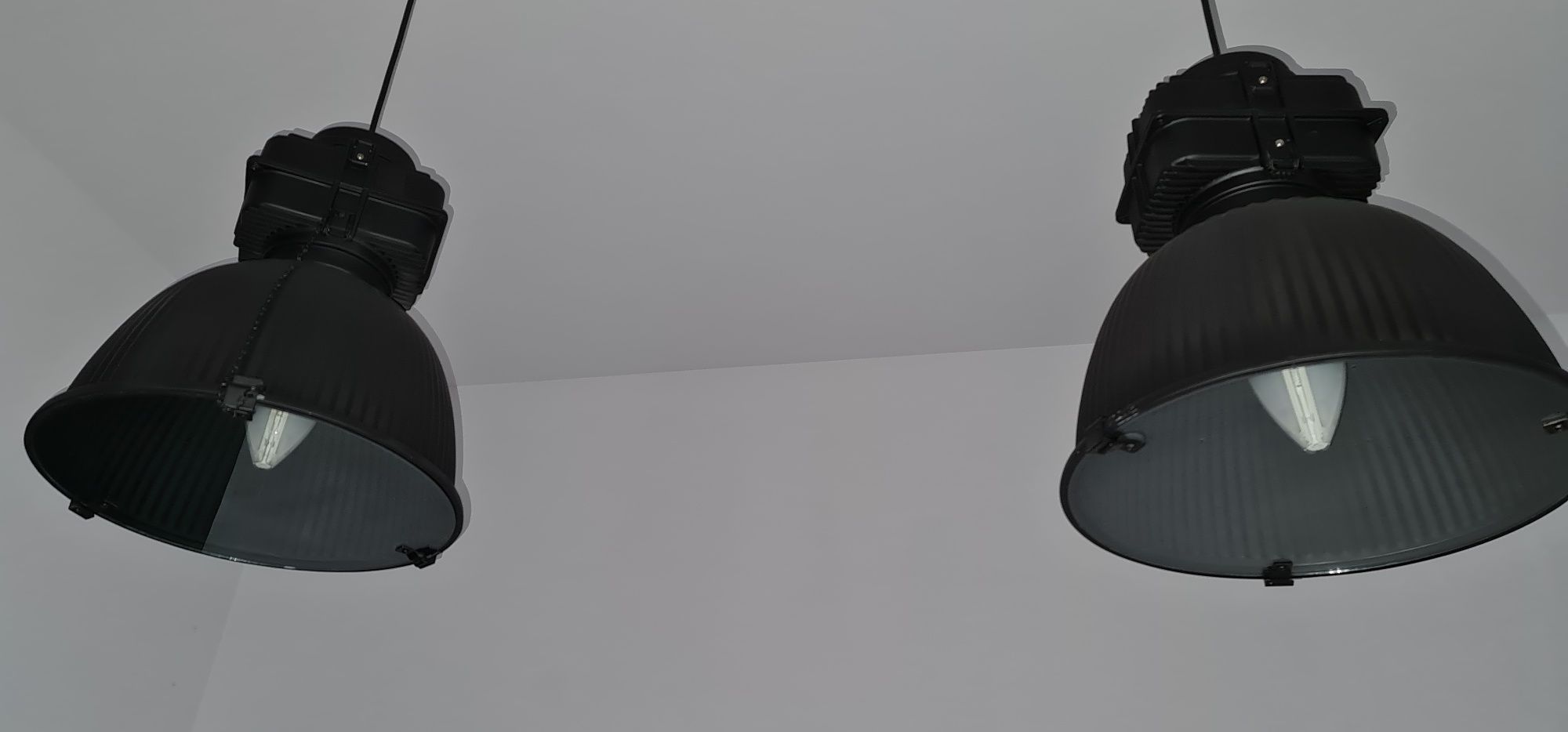 Lampa przemysłowa lift industrialna