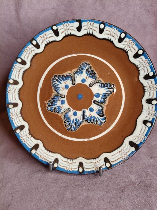 Stary ozdobny talerzyk naścienny ceramika bułgarska 193