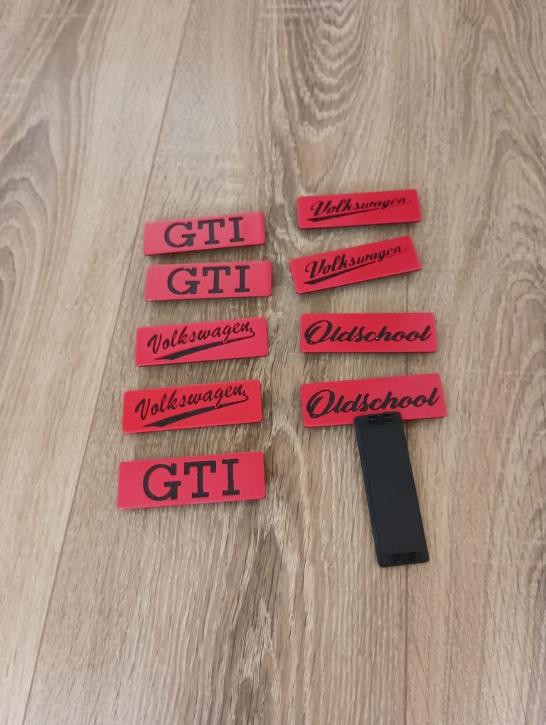 VW golf mk2 emblematy wąska listwa