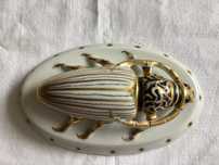 Figurka skarabeusz porcelana metzler & ortloff