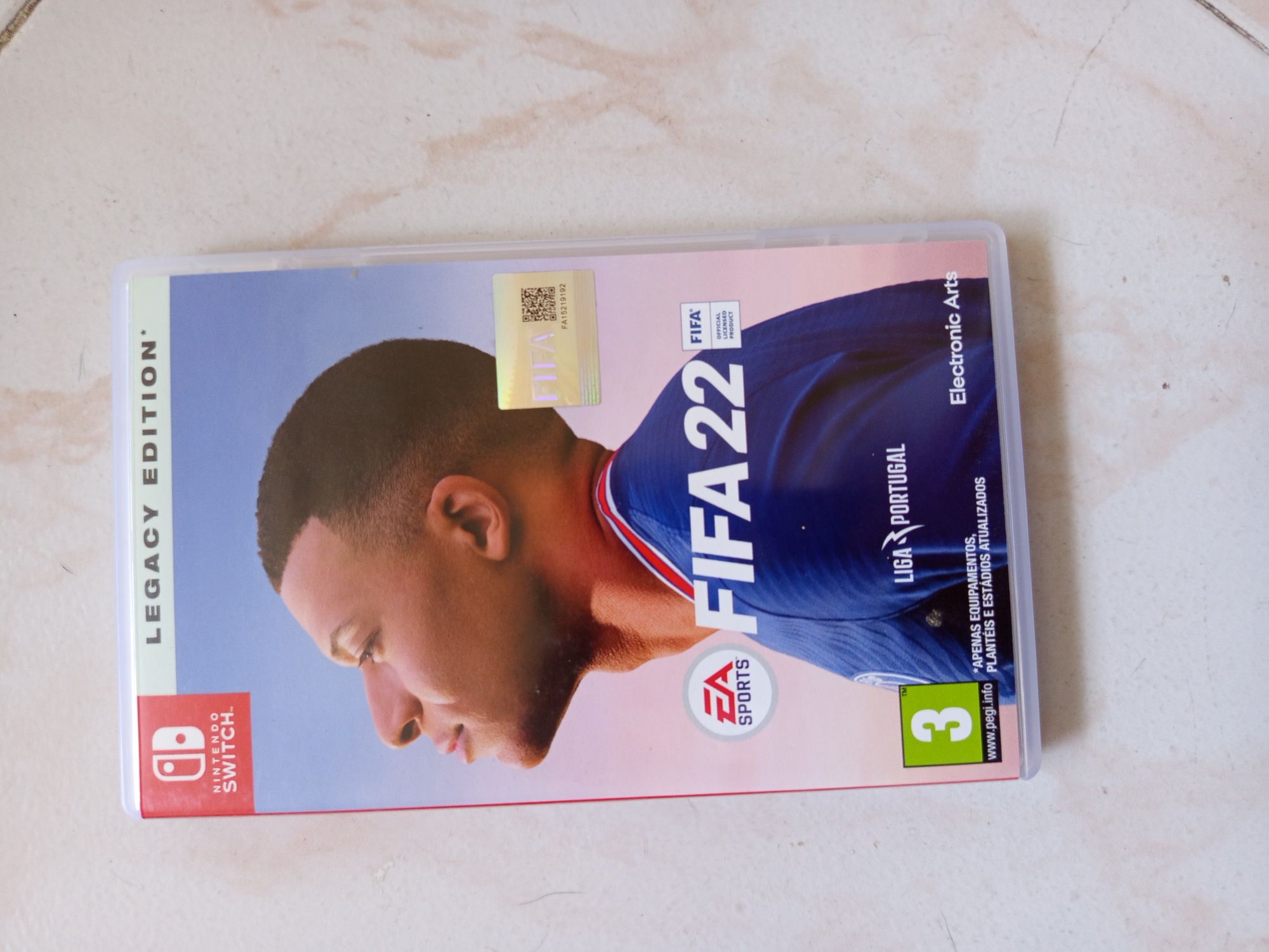 Nintendo Switch +5 jogos a 220€