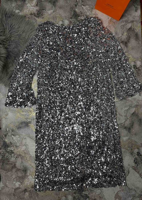 святкова сукня boohoo. Великий розмір