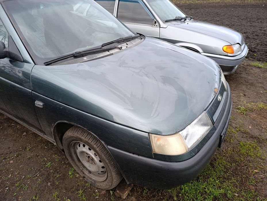 У продажу капоти на ВАЗ 2110-2112