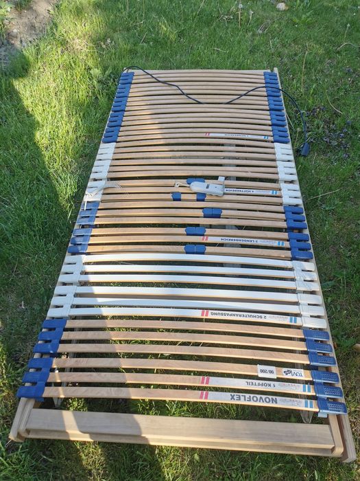 Stelaż do łóżka z podnośnikiem