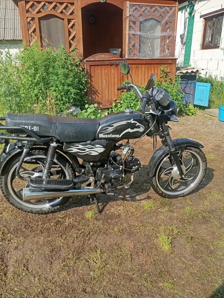 Mustang 125 mt-02