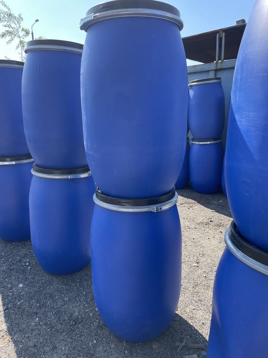Beczki plastikowe 120L czyste, kompletne, szczelne, na kapustę