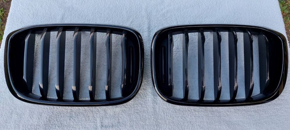 Решетка радиатора (ноздри) на BMW X4 G02