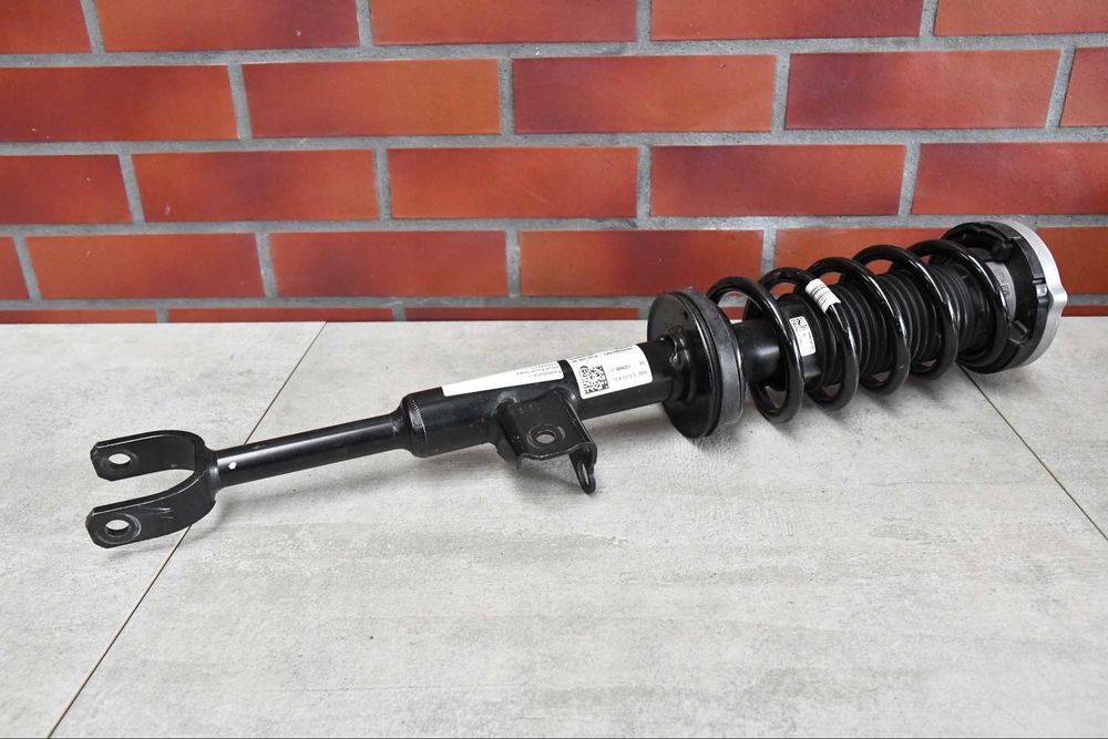 BMW G30 530e Amortyzator przedni lewy, Nowy, Idealny