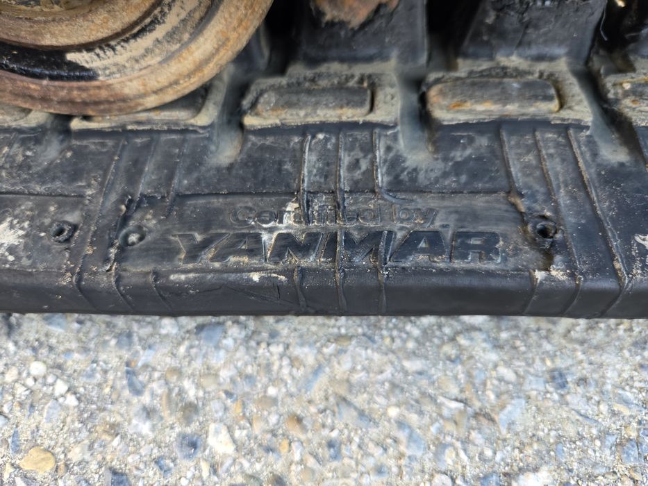 Yanmar SV 26 nowe gąsienice