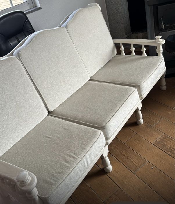 Jogo de sofá em madeira