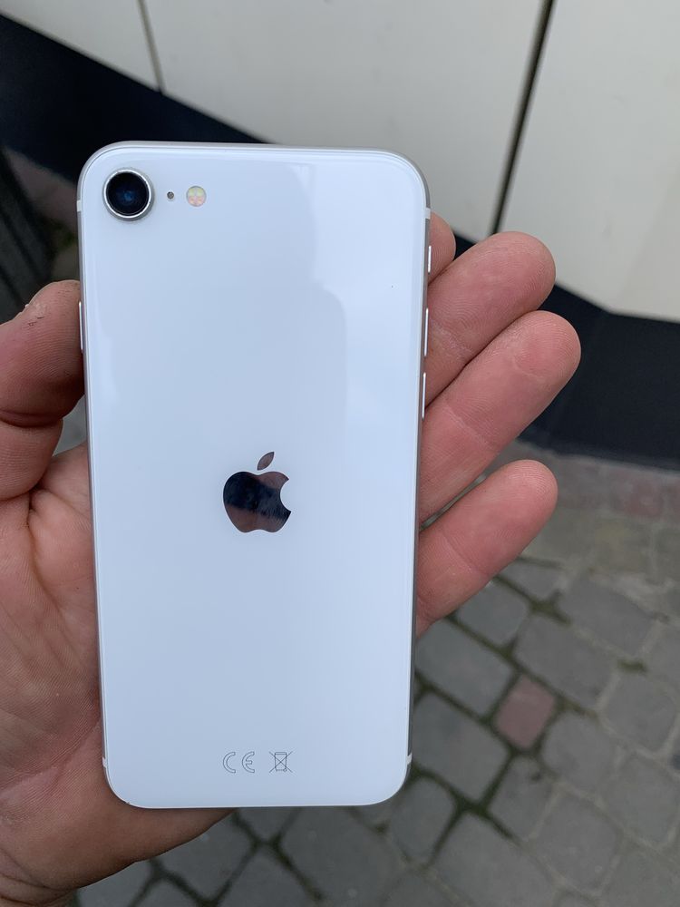 IPhone SE айфон 2020