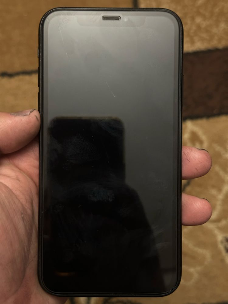 тіліфон iPhone xr 64