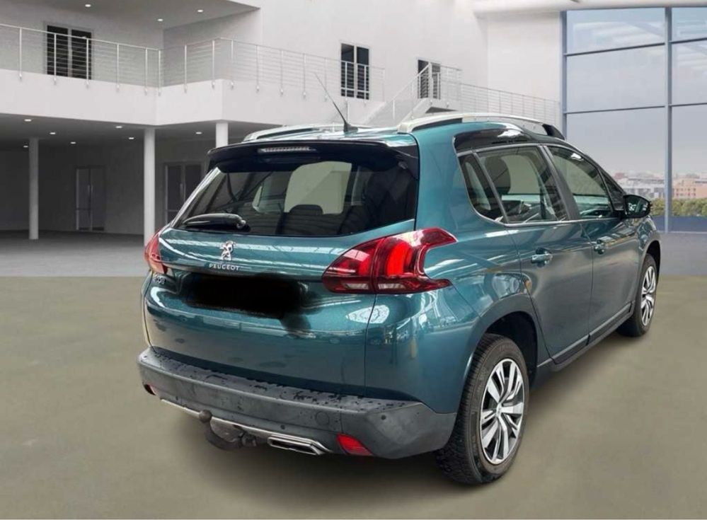Peugeot 2008 1.2 PureTech Blue Lion