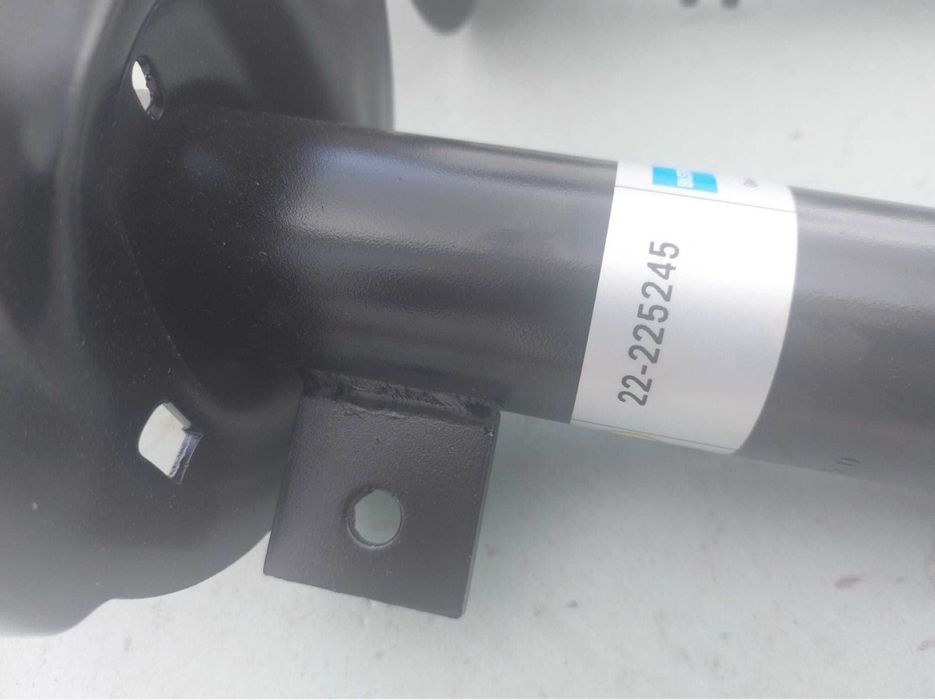 Amortecedores novos para Peugeot 208 (BILSTEIN)