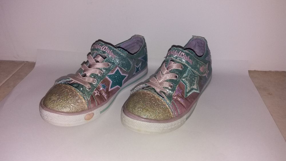 Ténis de menina Skechers nº33 usados