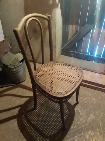 Stare krzesła Thonet Mundus