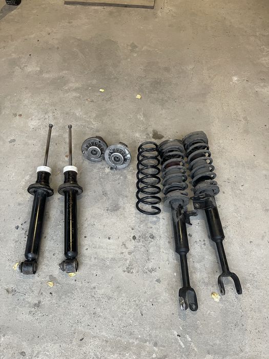 Армотизатори bmw f10 передні і задні