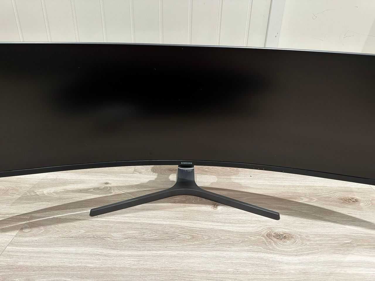SAMSUNG ODYSSEY C49HG90 49 Monitor QLED HDR Gaming Curved
