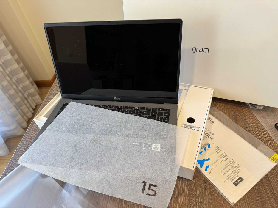 LG Gram 15Z90N intel i7 16GB DDR4 Win11 - 512 SSD Ecrã Touch