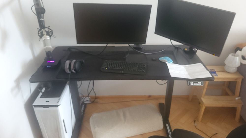 Acer predator, finalmouse,DT 700 prox & Fiio k11,ultradesk level v2