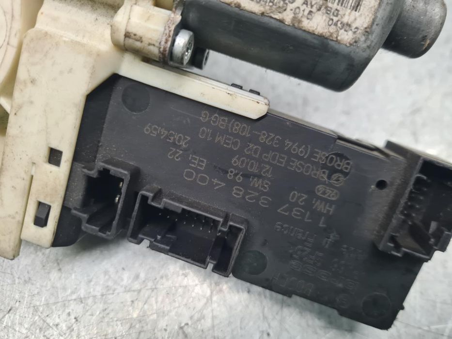 Motor vidro frente esquerdo PEUGEOT 407 (6D_)