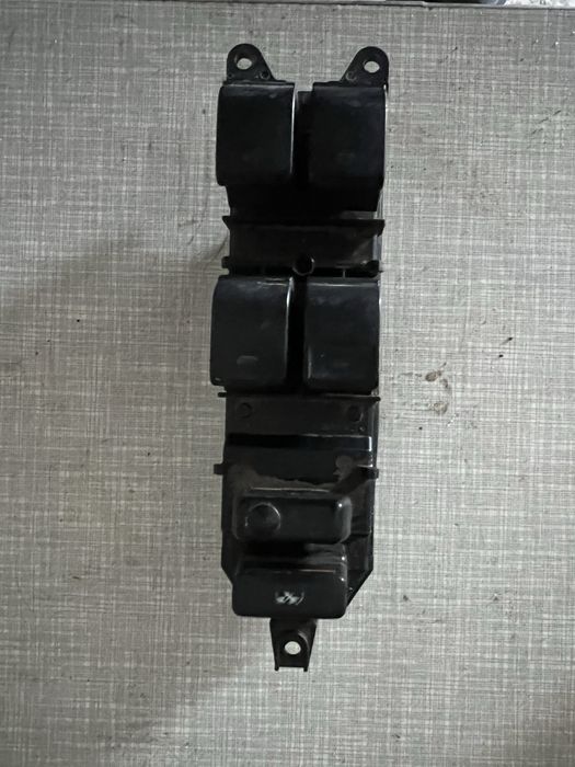 Блок стеклоподьемников toyota camry 50 номер 515220