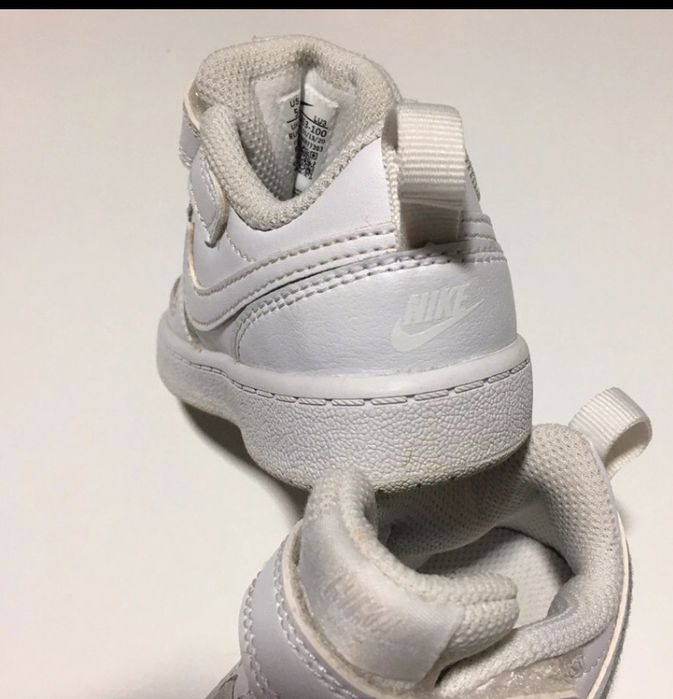 Vendo sapatilhas Nike criança