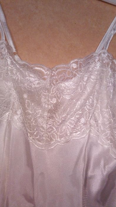 alba dziewczęca z halką