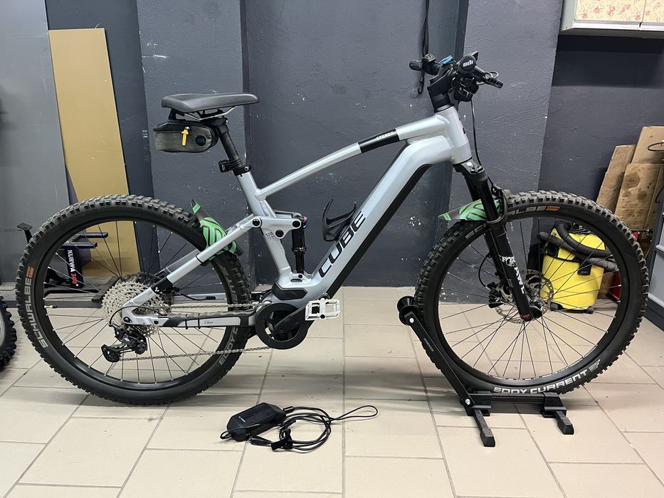 Электровелосипед Cube Stereo