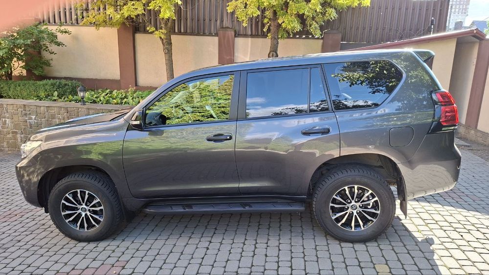 Продам Toyota Land Cruiser Prado, 2019