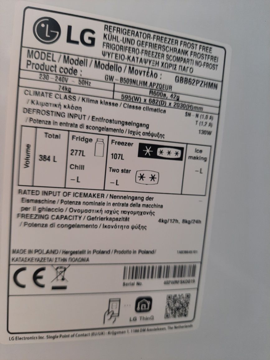 Lodówka beko  uszkodzona