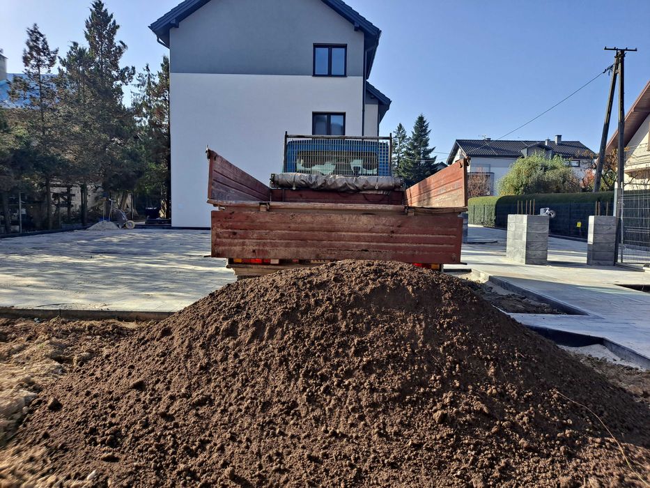 Ziemia ogrodowa siana pod trawnik warzywa do ogrodu, humus czarnoziem