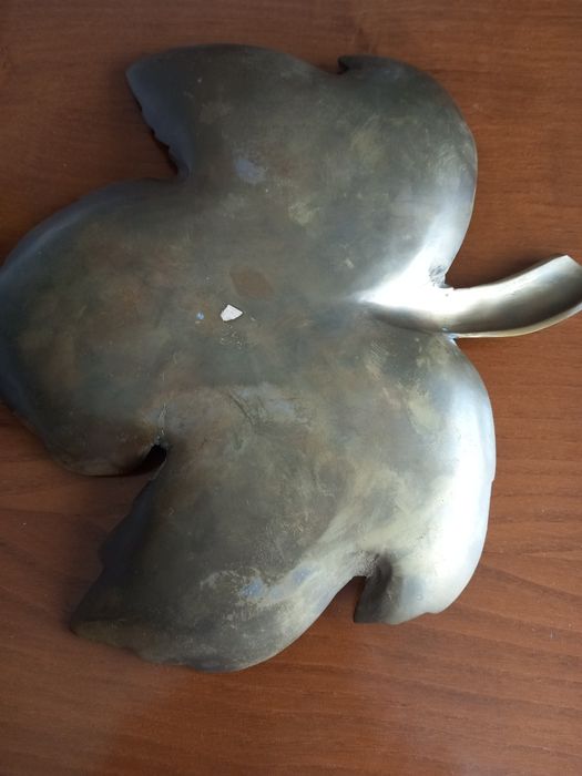 Prato em metal (estanho)