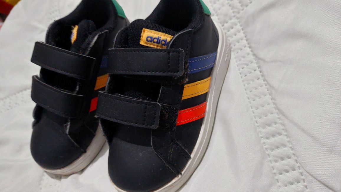 Ténis adidas nr 23