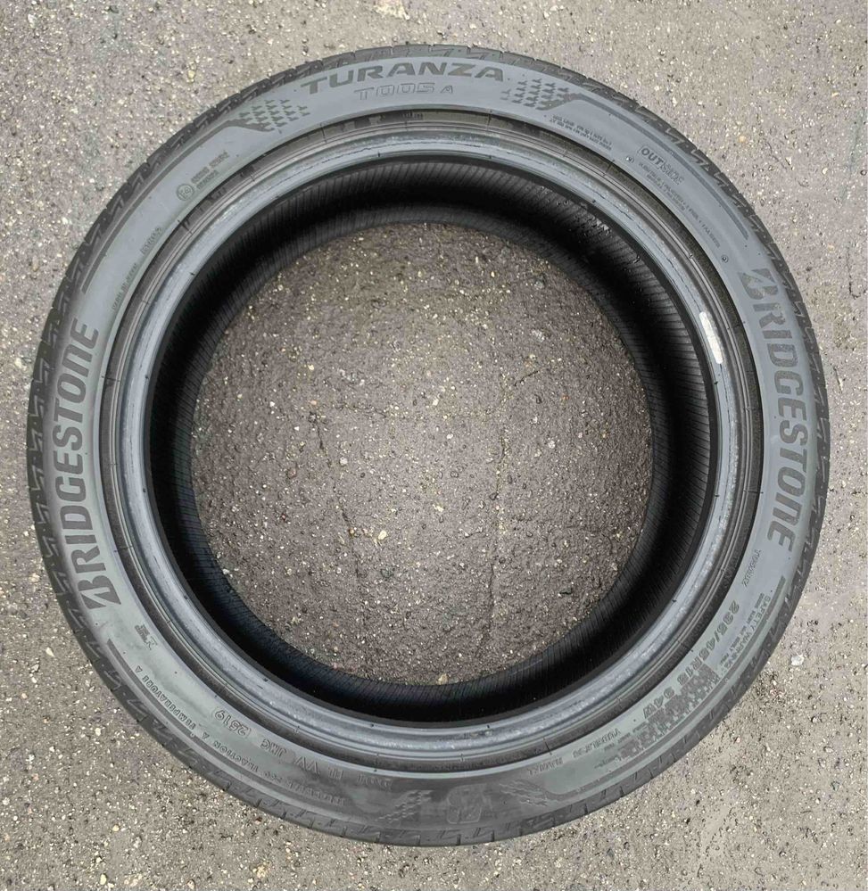 Шина одна Шини Bridgestone Turanza T005A 235/45 R18 одиночка