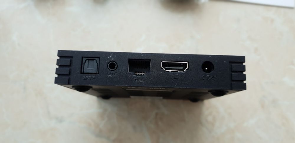 Android TV BOX приставка смарт тв Т9 4 32гб новинка
