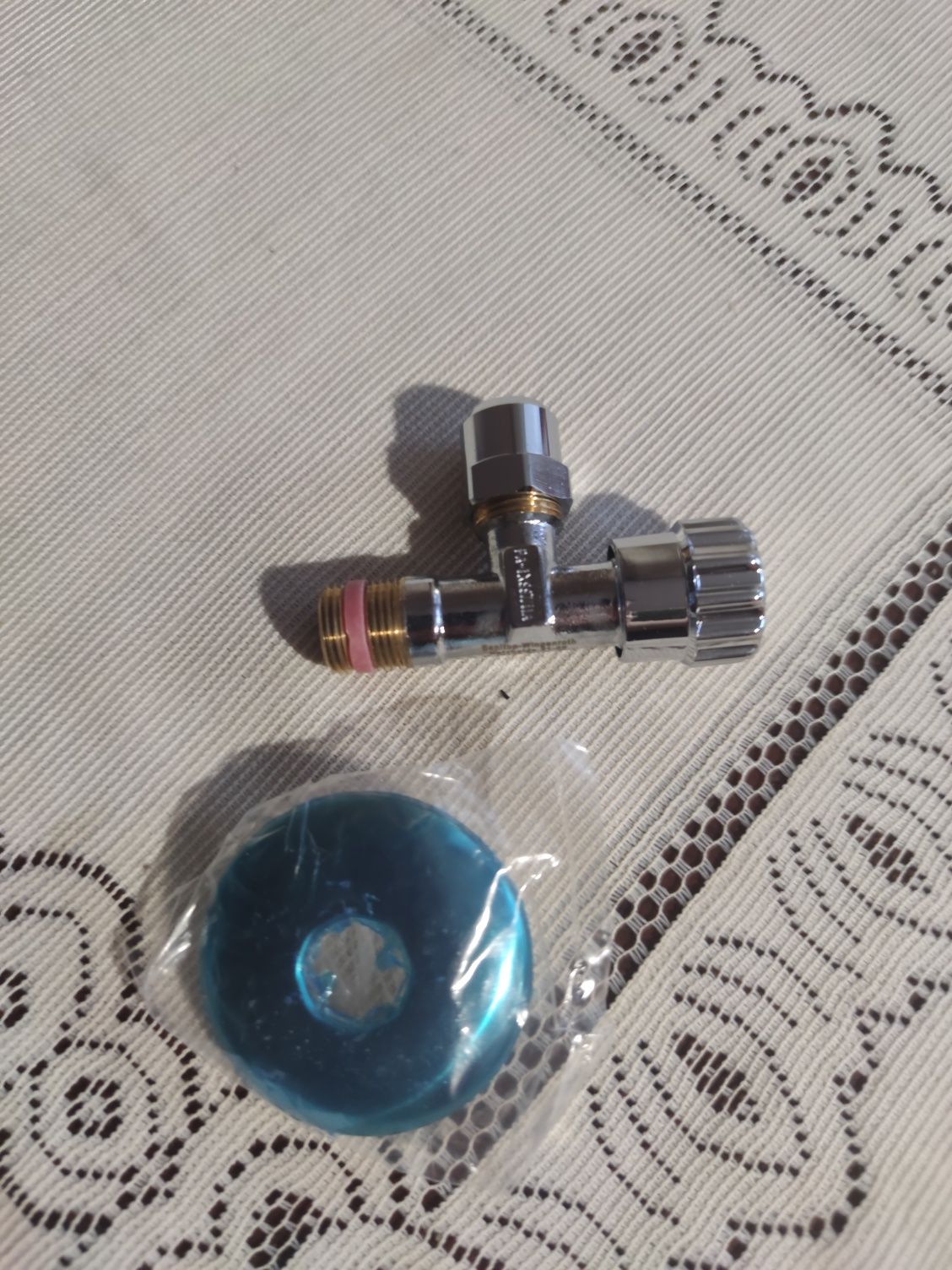 Кран кутовий Hand Werk
