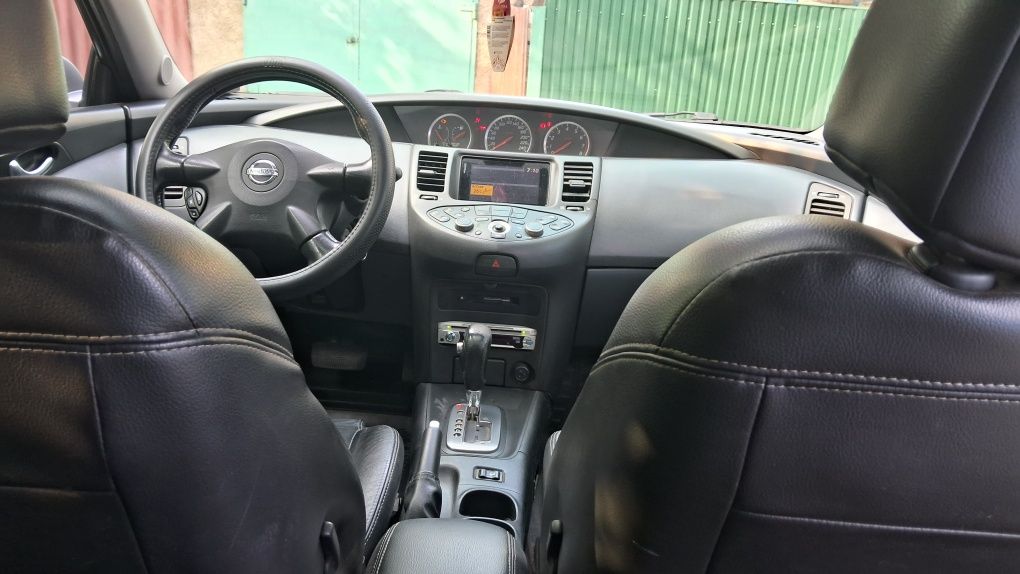 Nissan Primera P12
