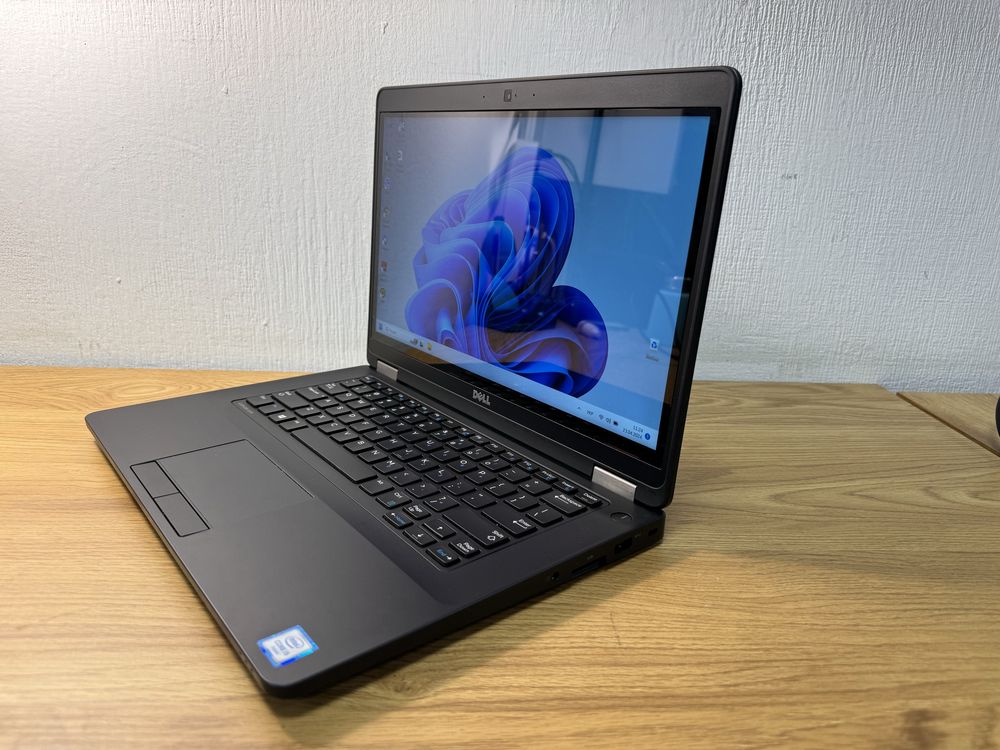 ноутбук Dell Latitude E5470 intel  i5-6300U Ram8 SSD 256 гб