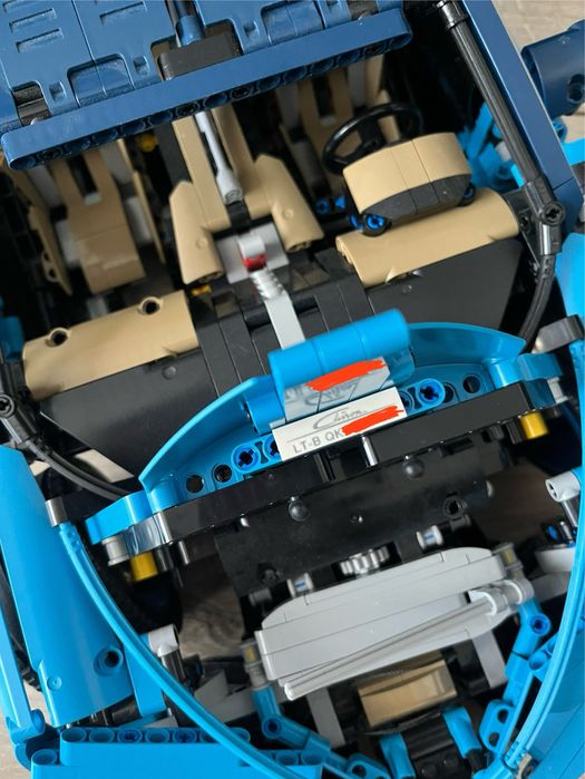 LEGO Technic 42083 Bugatti Chiron