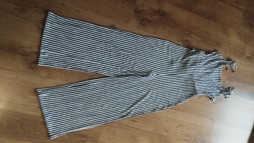 Kombinezon Bershka xs 10 12 lat spodnie lato dziewczynka