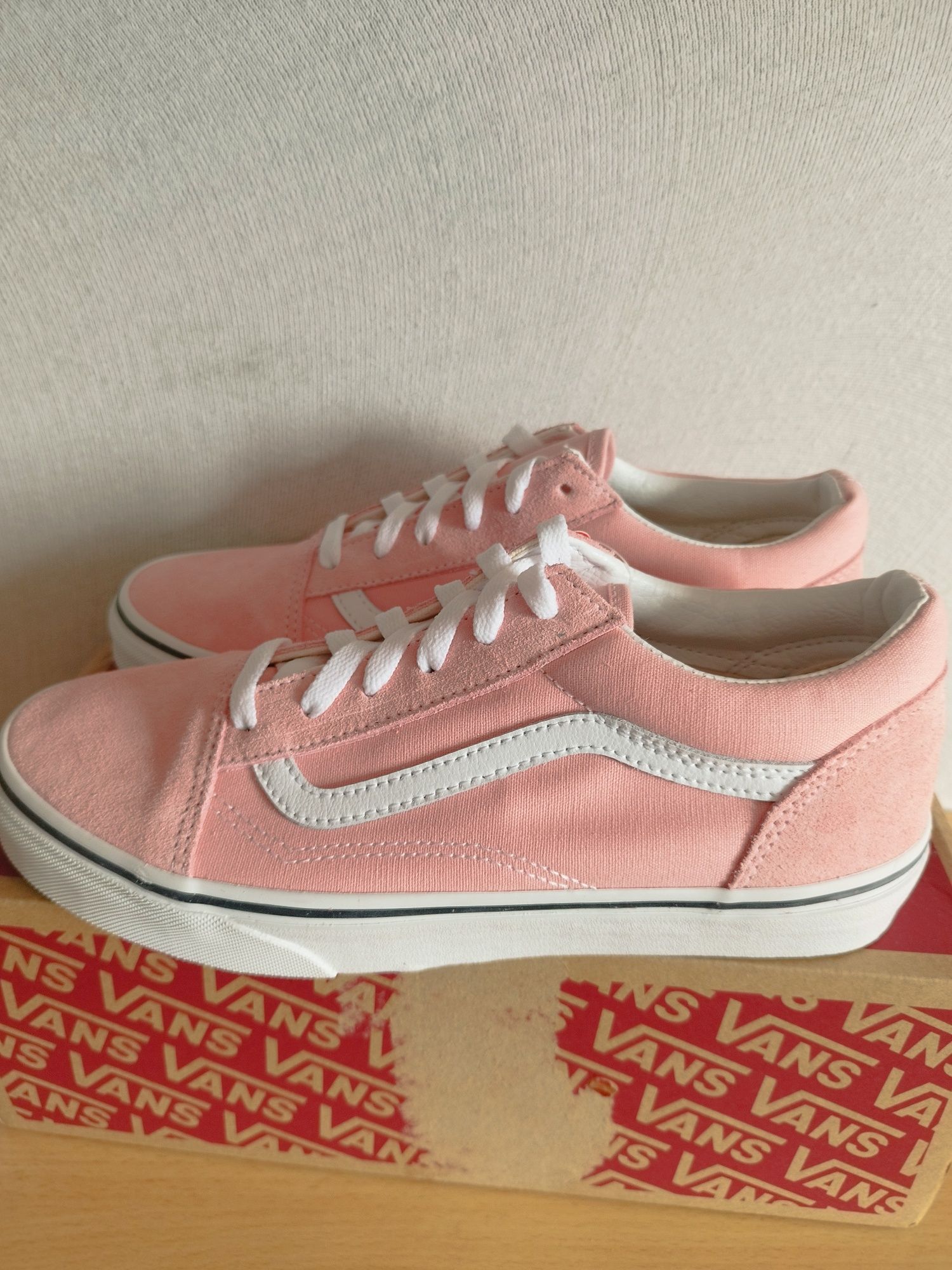 Vans Old Skool Branco e Rosa, tamanho 39