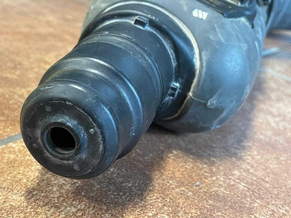 Młotowiertarka MAKITA DHR241 SDS+