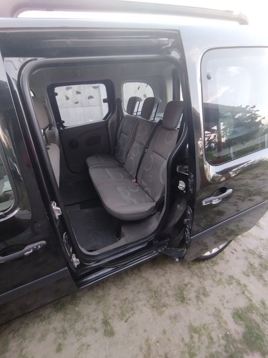 Продаж Рено кенго.